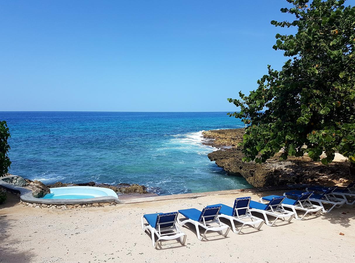 The Westender Inn Negril Bagian luar foto