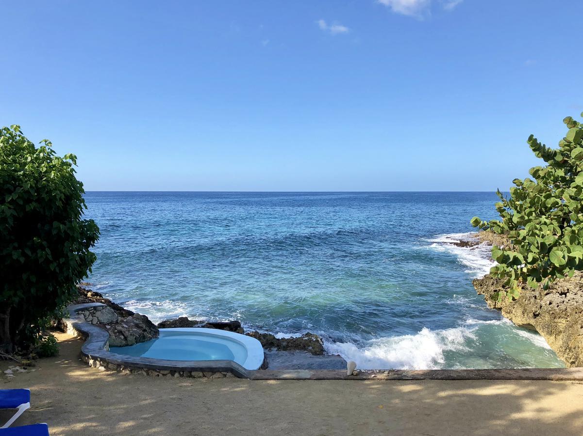 The Westender Inn Negril Bagian luar foto
